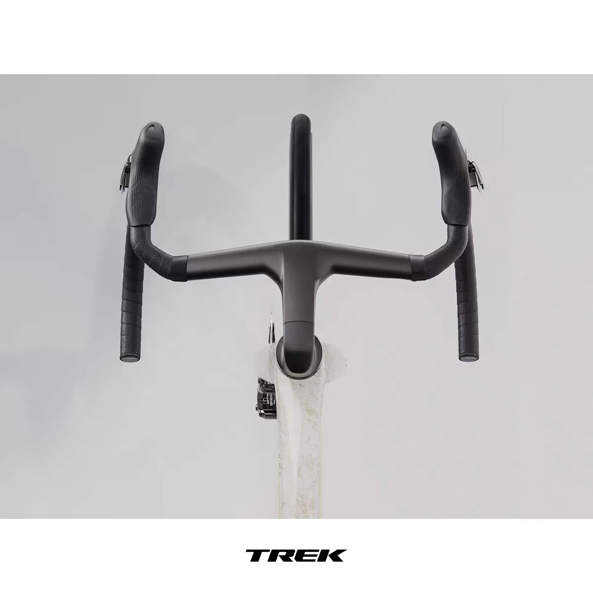 2025 TREK Madone SLR 7 Era White
