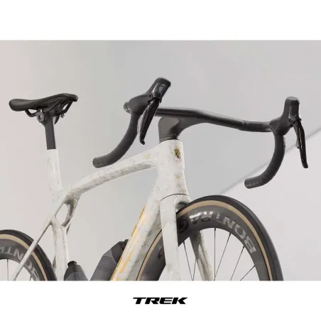 2025 TREK Madone SLR 7 Era White