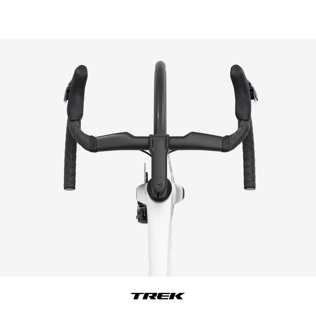 2026 TREK MADONE SL 7 Gloss Crystal White/Matte Deep Smoke | Състезателен шосеен карбонов велосипед