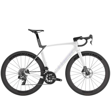 Шосеен карбонов велосипед 2026 TREK Madone SL 6 AXS | Gloss Crystal White/Matte Deep Smoke