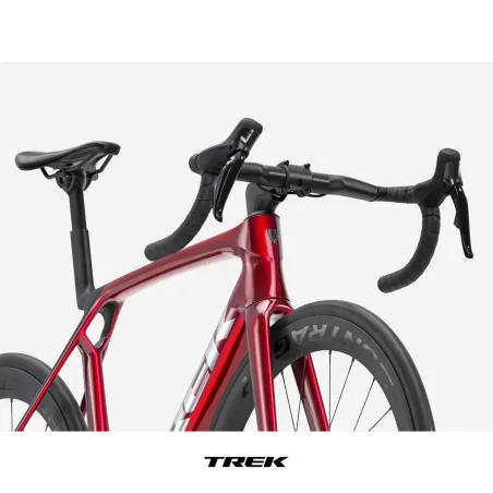2026 TREK MADONE SL 7 Gloss Fury Red/Matte Deep Smoke | Road bikes